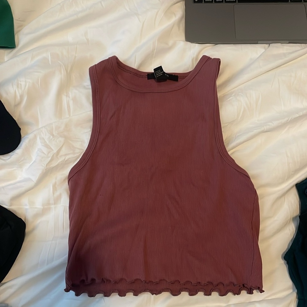 Lettuce trim tank top